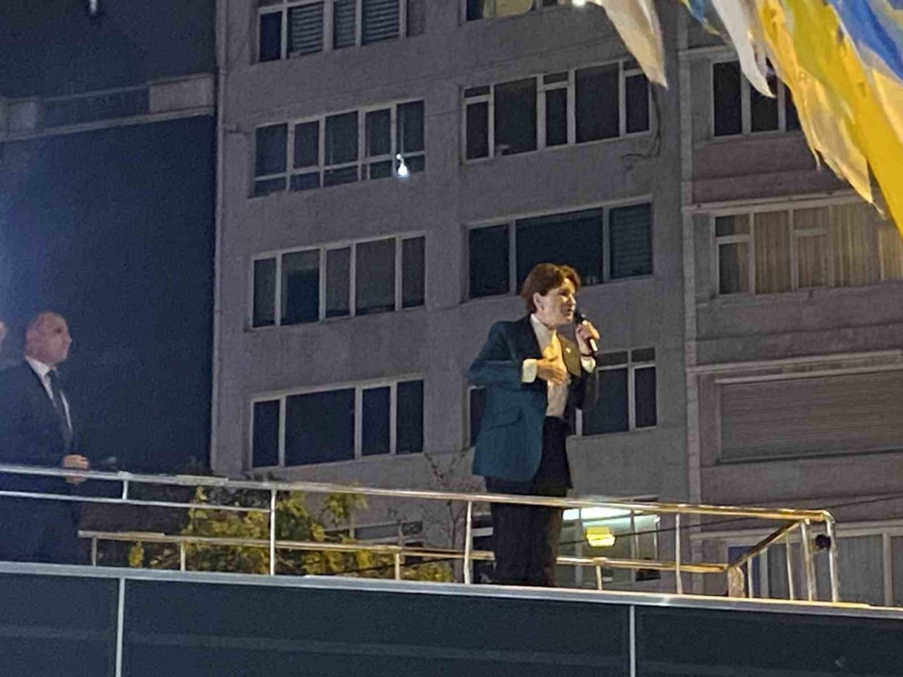 İYİ Parti Genel Başkanı Akşener, Şişli’de Seçim Koordinasyon Merkezi açılışına katıldı