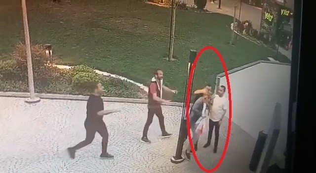 (Öze) Tıp literatürüne giren kalp profesörüne silahlı saldırı kamerada