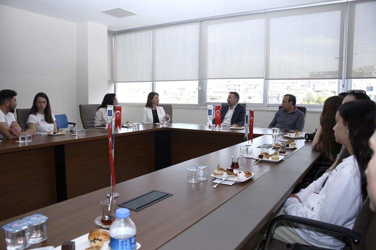 Kardeş Şehir Marl’dan gelen öğrenciler Kuşadası’nı gezdi