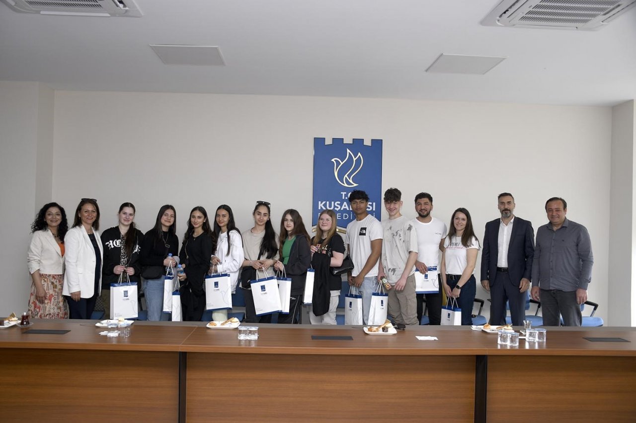 Kardeş Şehir Marl’dan gelen öğrenciler Kuşadası’nı gezdi