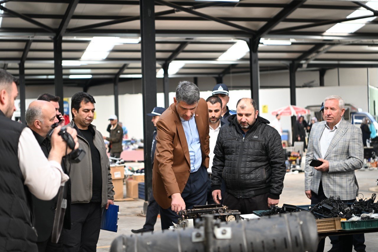 Antika meraklıları Kartepe’de buluşuyor