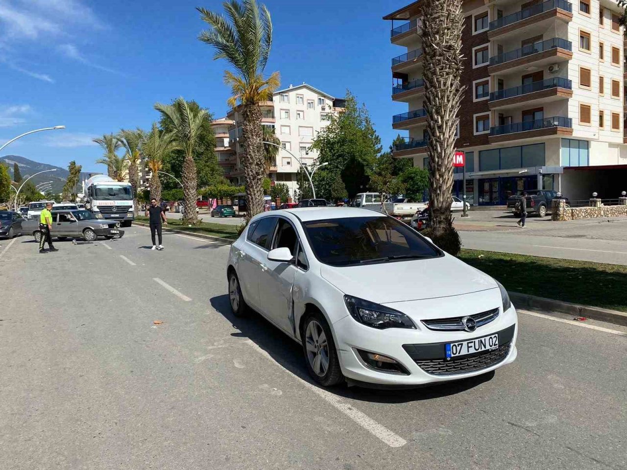 Gazipaşa’da trafik kazası: 1 yaralı