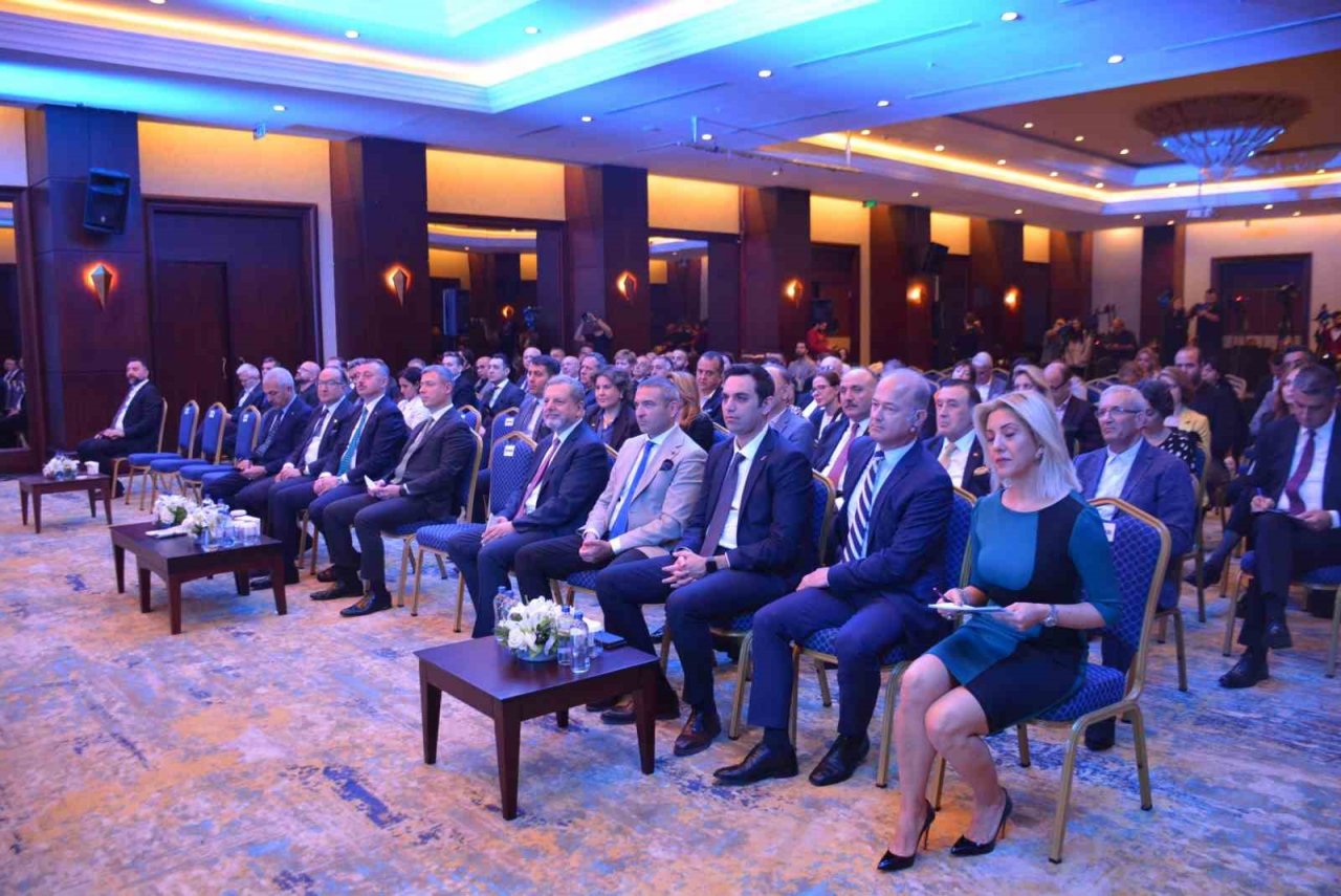 Ekonominin zirvesi Kocaeli’de masaya yatırıldı