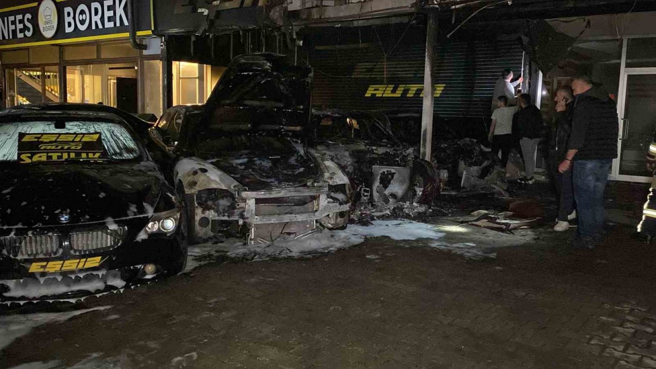 Aylar önce kurşunlanan oto galeride, bu sefer de lüks otomobiller alev alev yandı