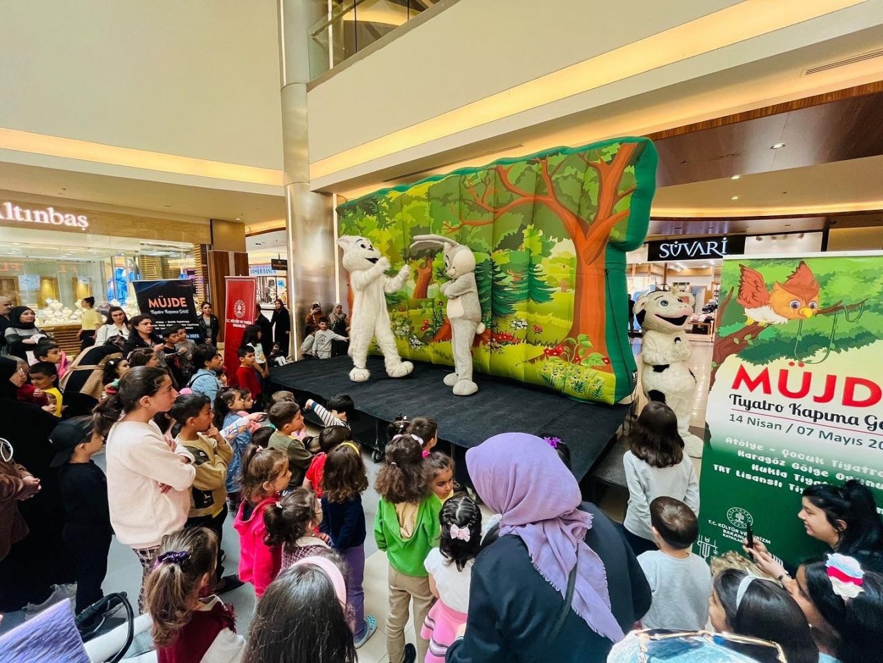 Malatya Park AVM depremzede çocukları unutmuyor