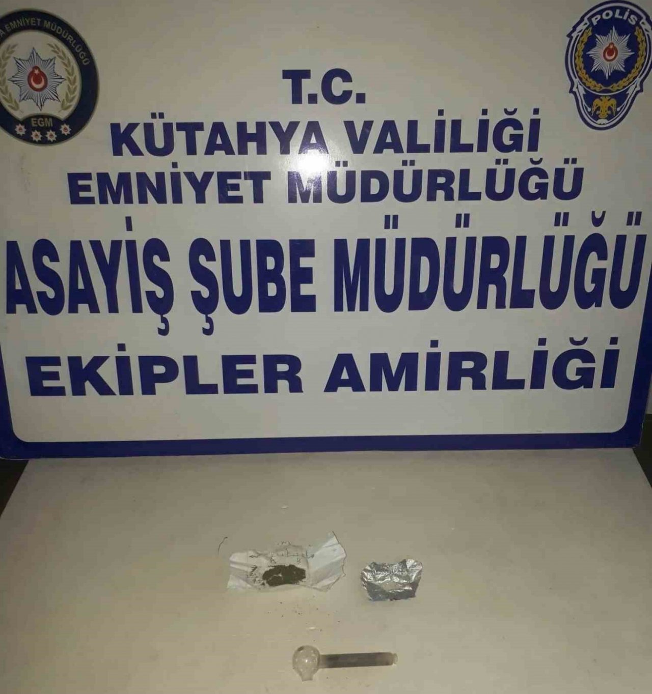Kütahya’da uyuşturucu ve kaçak sigara ele geçirildi