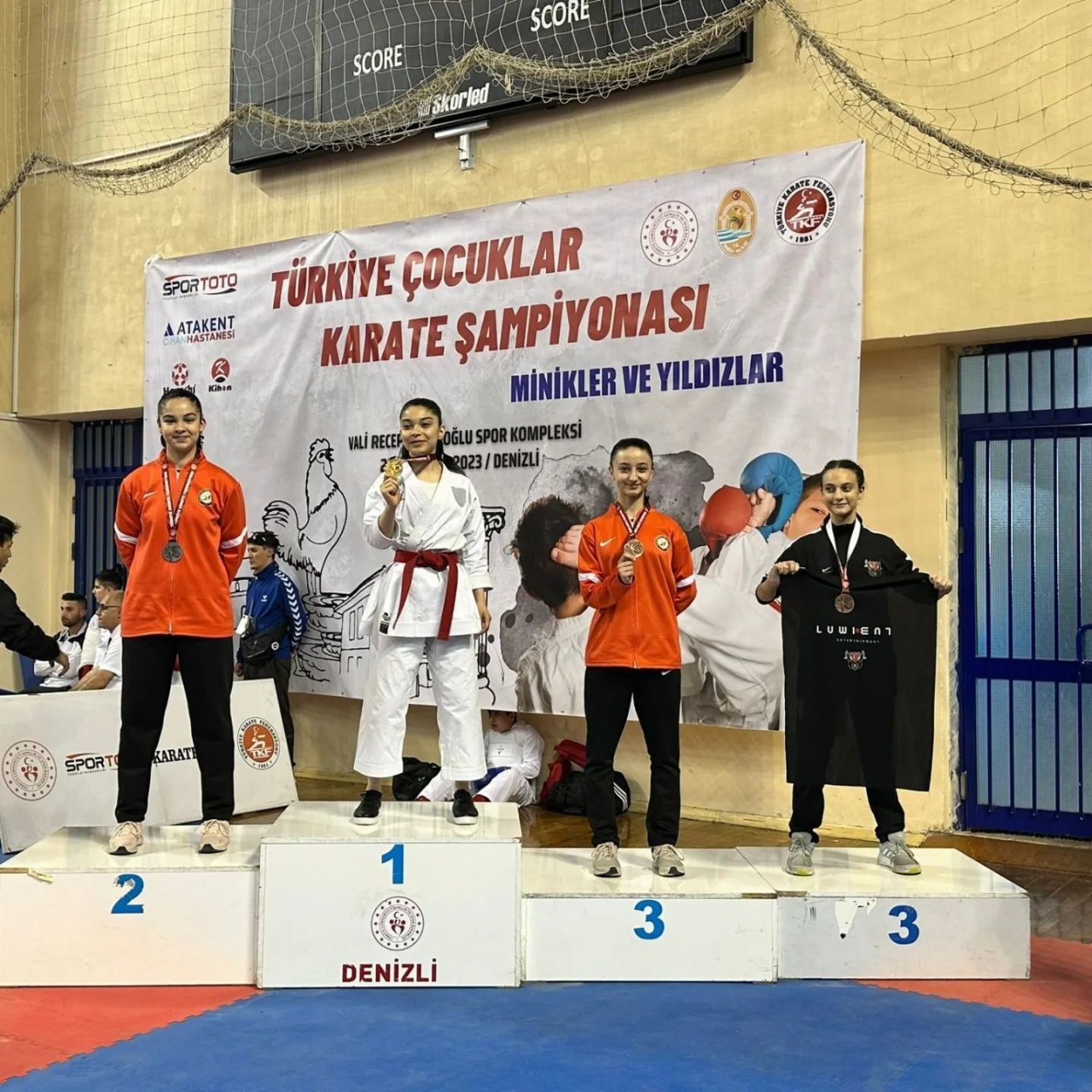 Kütahyalı çocuklardan Türkiye karate şampiyonasında 6 birincilik, 2 ikincilik, 7 üçüncülük