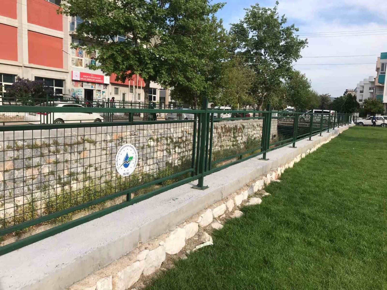 Balavca deresinde korkuluk ve temizlik çalışması yapıldı