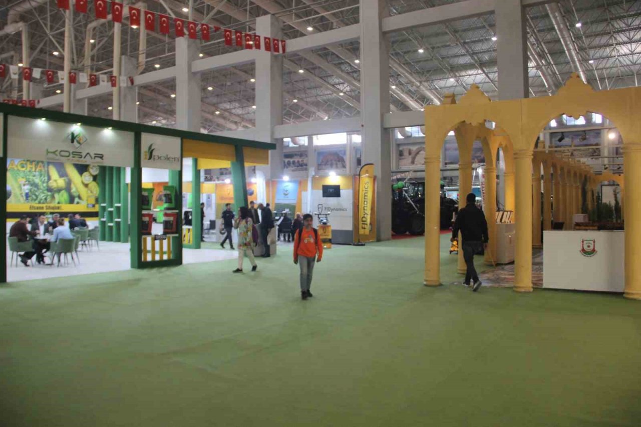 Şanlıurfa’da açılan tarım fuarı beklenen ilgiyi görmedi