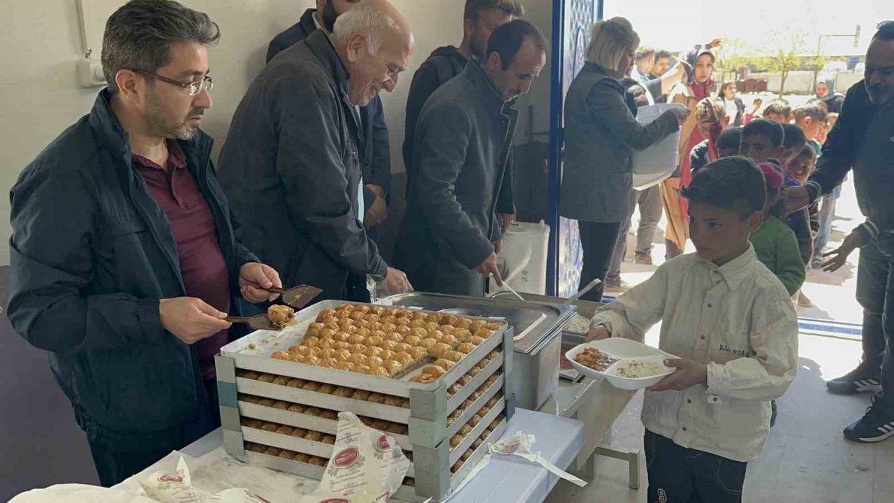 Taşıma eğitimi alan öğrenciler için yemekhane açılışı yapıldı