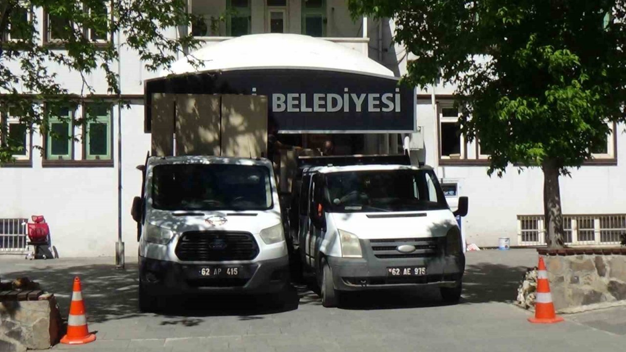 Tunceli Belediyesi hizmet binası depreme dayanıksız çıkınca boşaltıldı