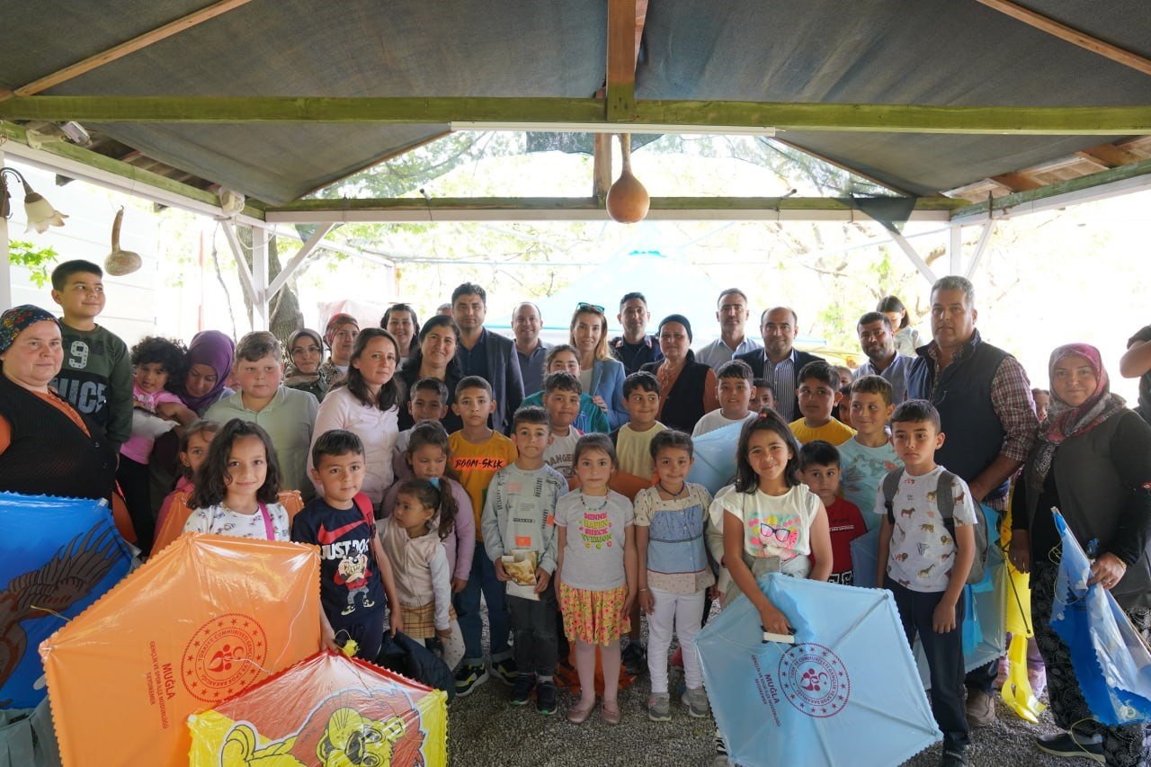 Yüzlerce Uçurtma Tlos Antik Kenti’nde Uçtu