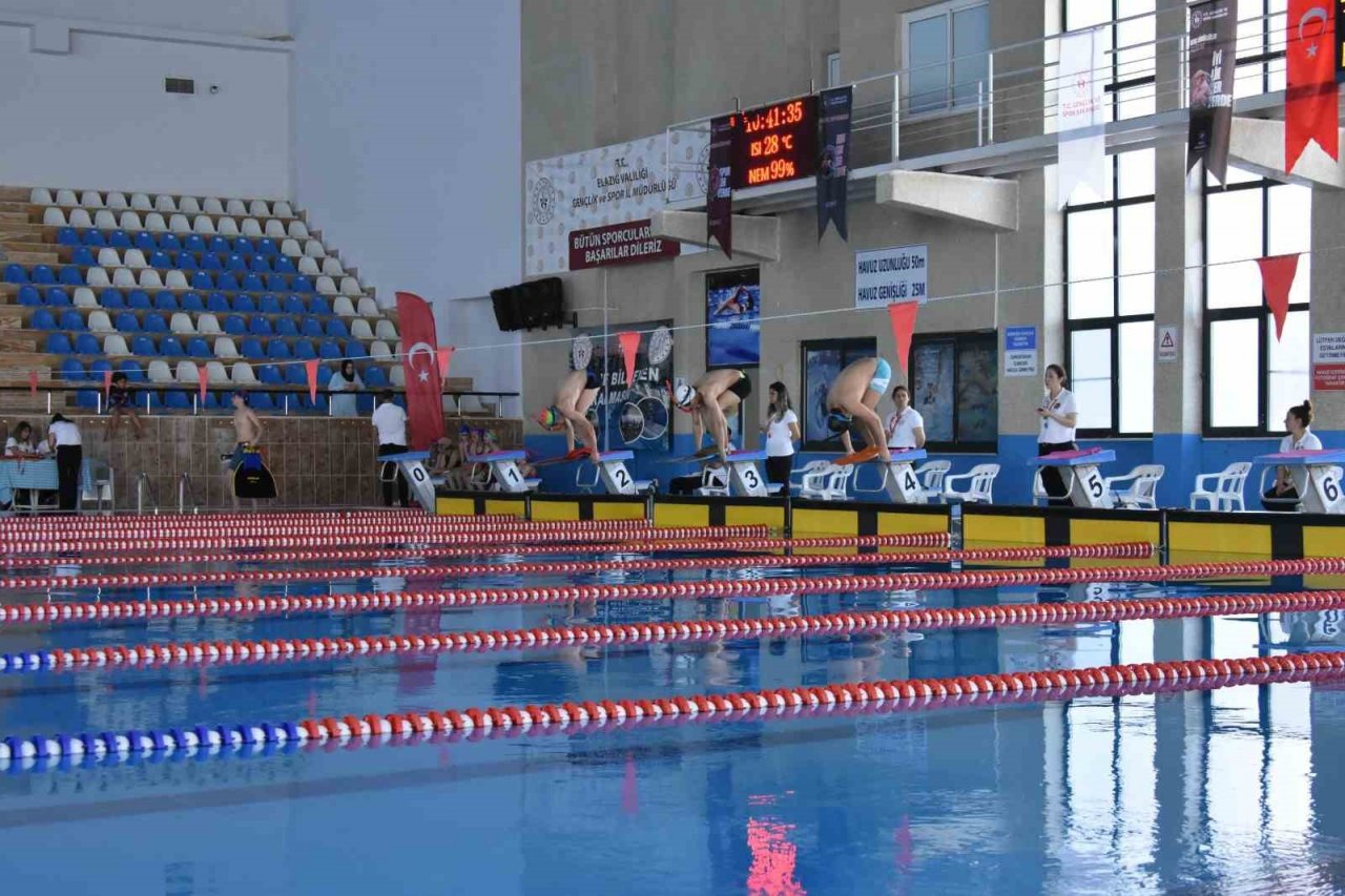 Yüzme il şampiyonası müsabakaları sona erdi