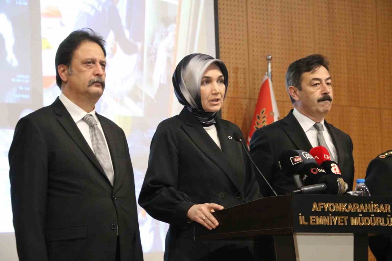 Afyonkarahisar’da kökünü kurutma operasyonu: 112 gözaltı