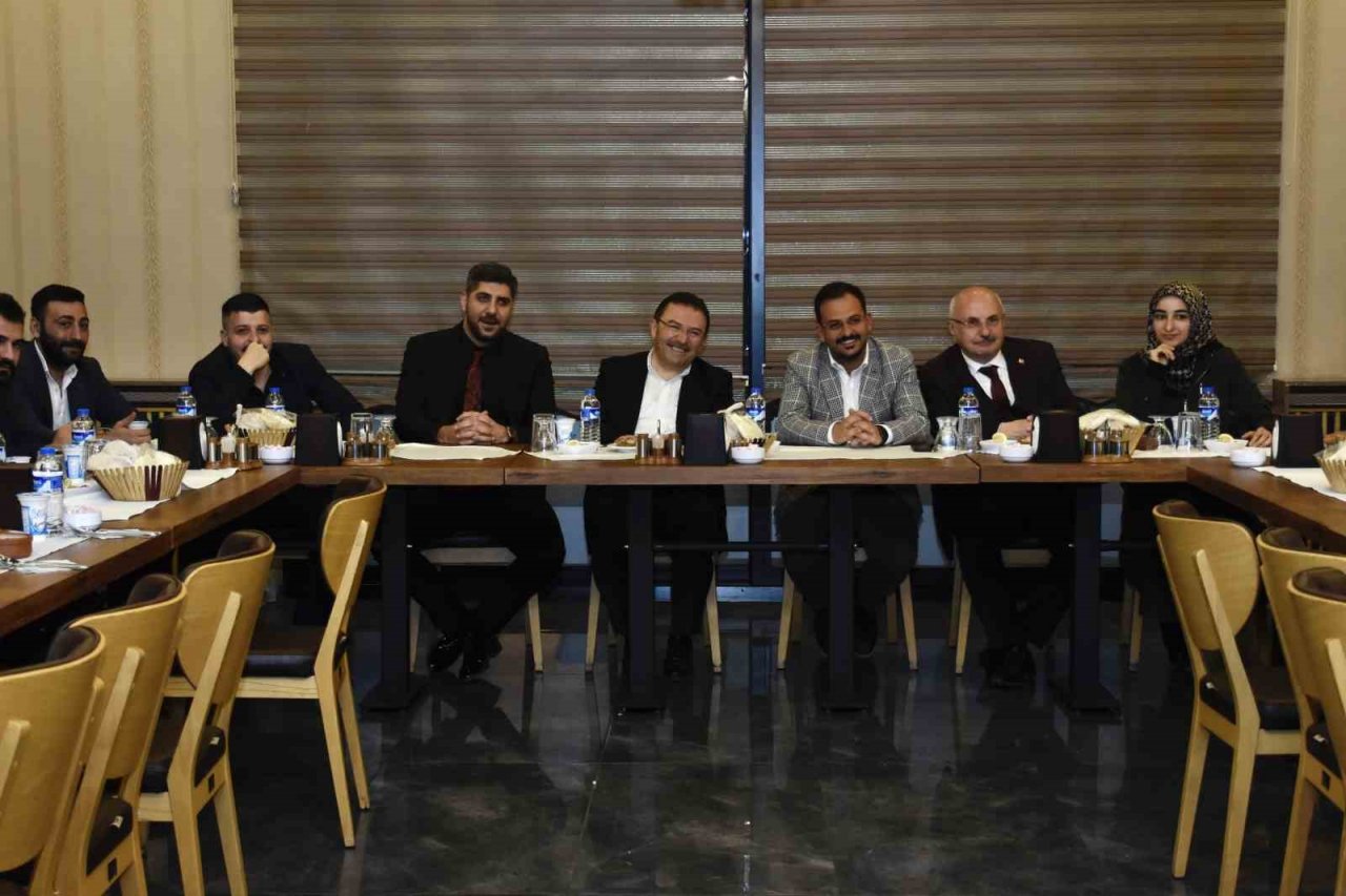 Genç siyasiler Ak Parti saflarında