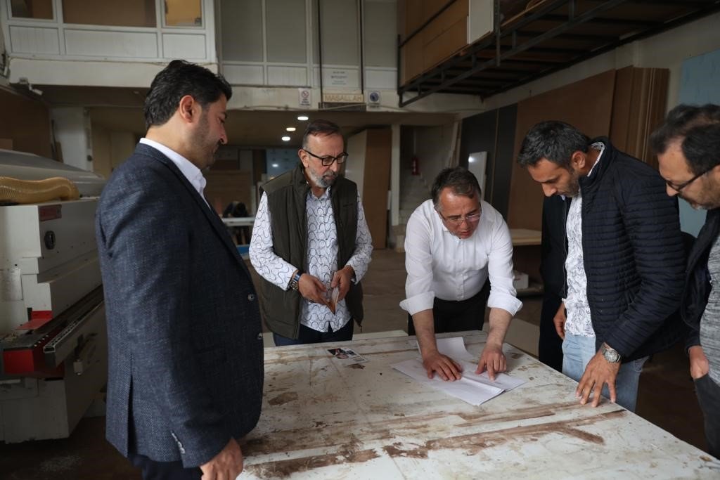 Başkan Savran Sanayi Esnaflarını ziyaret etti