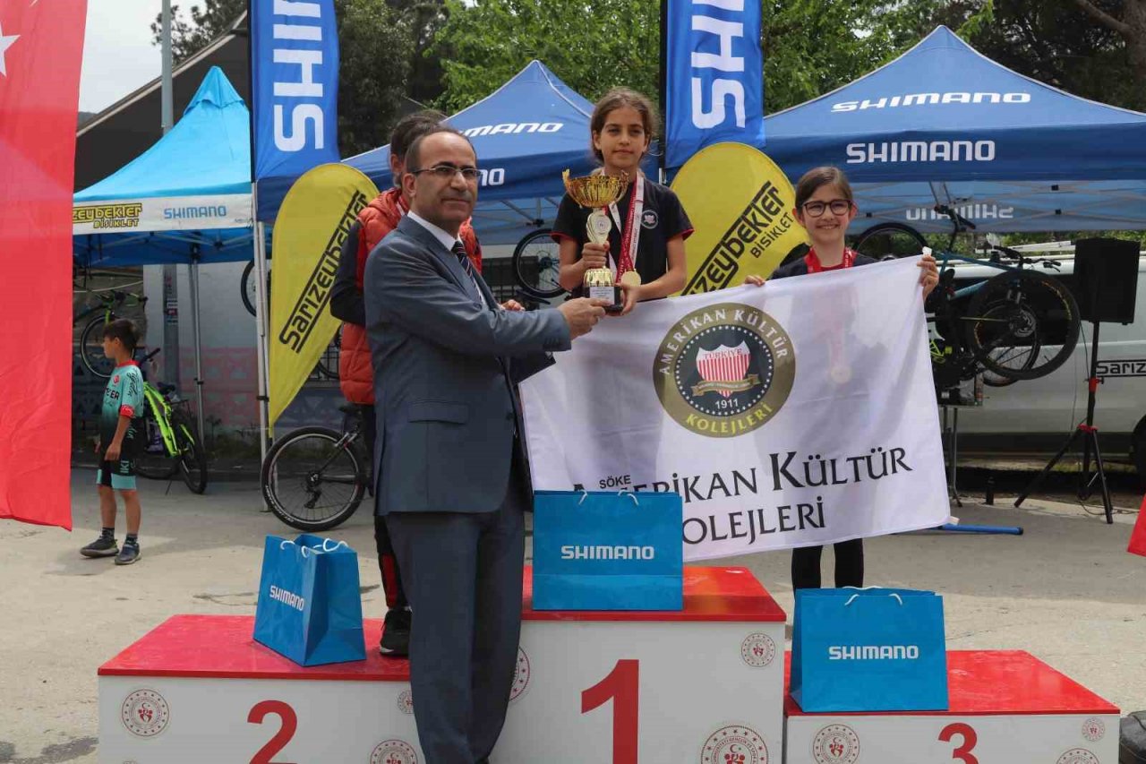 Koçarlı’da bisiklet yarışları yapıldı