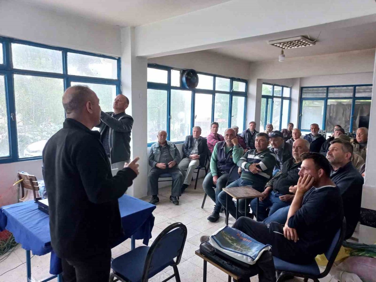 Didim’de üreticilere zeytin ve zeytinyağı eğitimi verildi