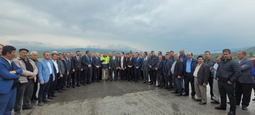 Aydınlı muhtarlar otoyol çalışmasını inceledi