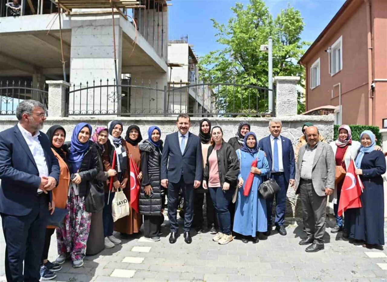 Bakan Yılmaz, “Durmadan, yorulmadan hizmet üretmeye devam”