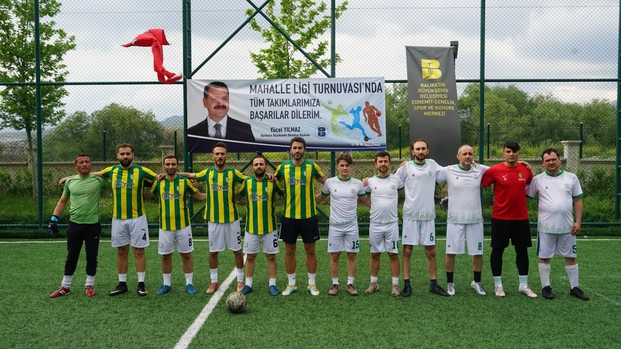 Edremit mahalle liginde yarı final yolunda