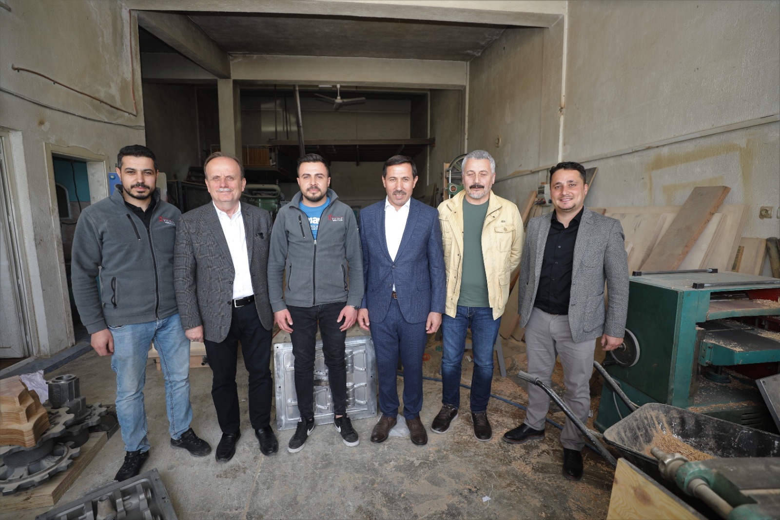 baskan-kilca-mehmet-genc-ile-mehmet-baykan-esnaf-ve-vatandaslarla-bulustu-9.jpeg