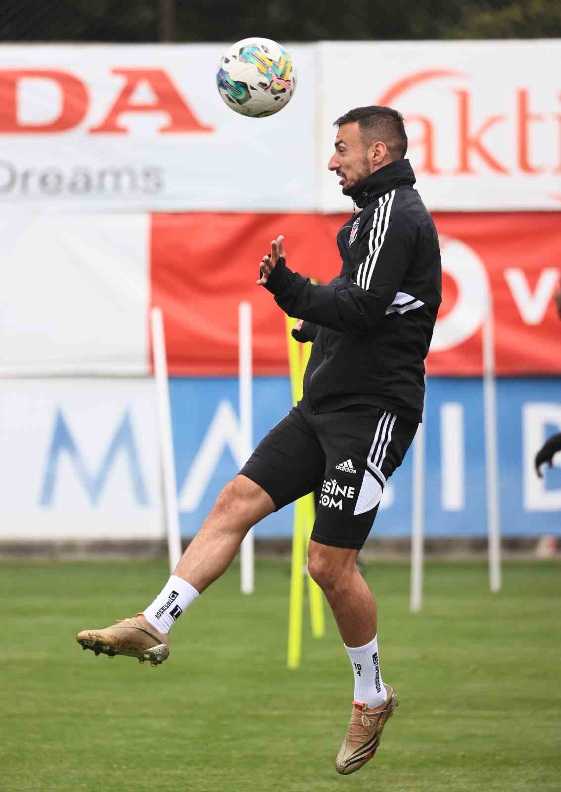 Beşiktaş’ta Antalyaspor maçının hazırlıkları tamamlandı