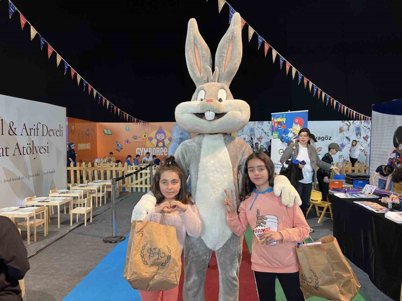 ‘Çocukların Festivali’ depremzede çocuklar için kapılarını açtı