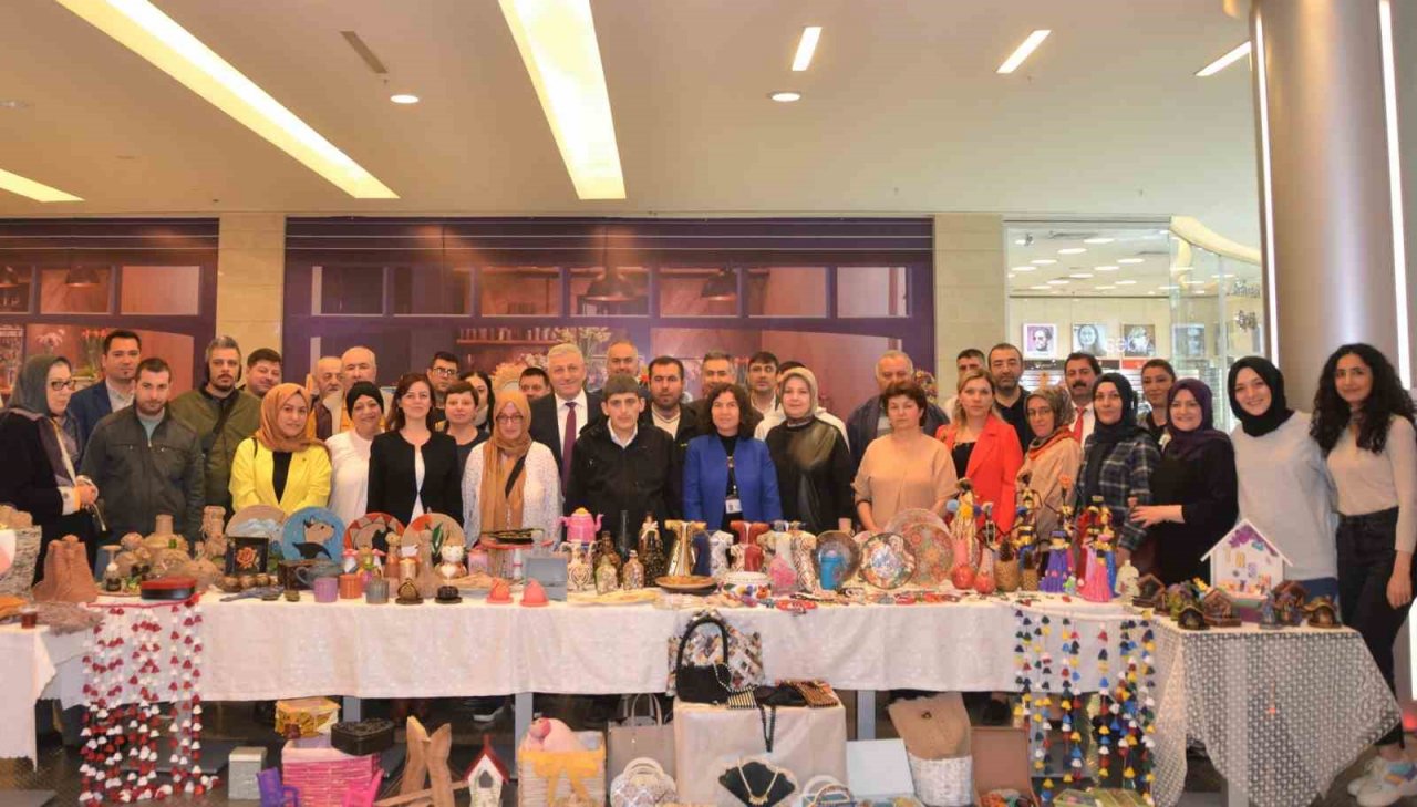 TRSM danışanlarının el sanatları sergisi yoğun ilgi gördü