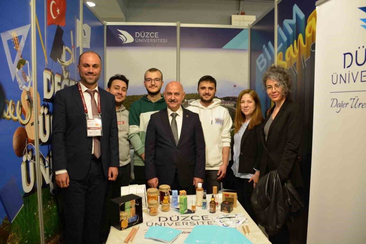Düzce Üniversitesi İç Anadolu Kariyer fuarında
