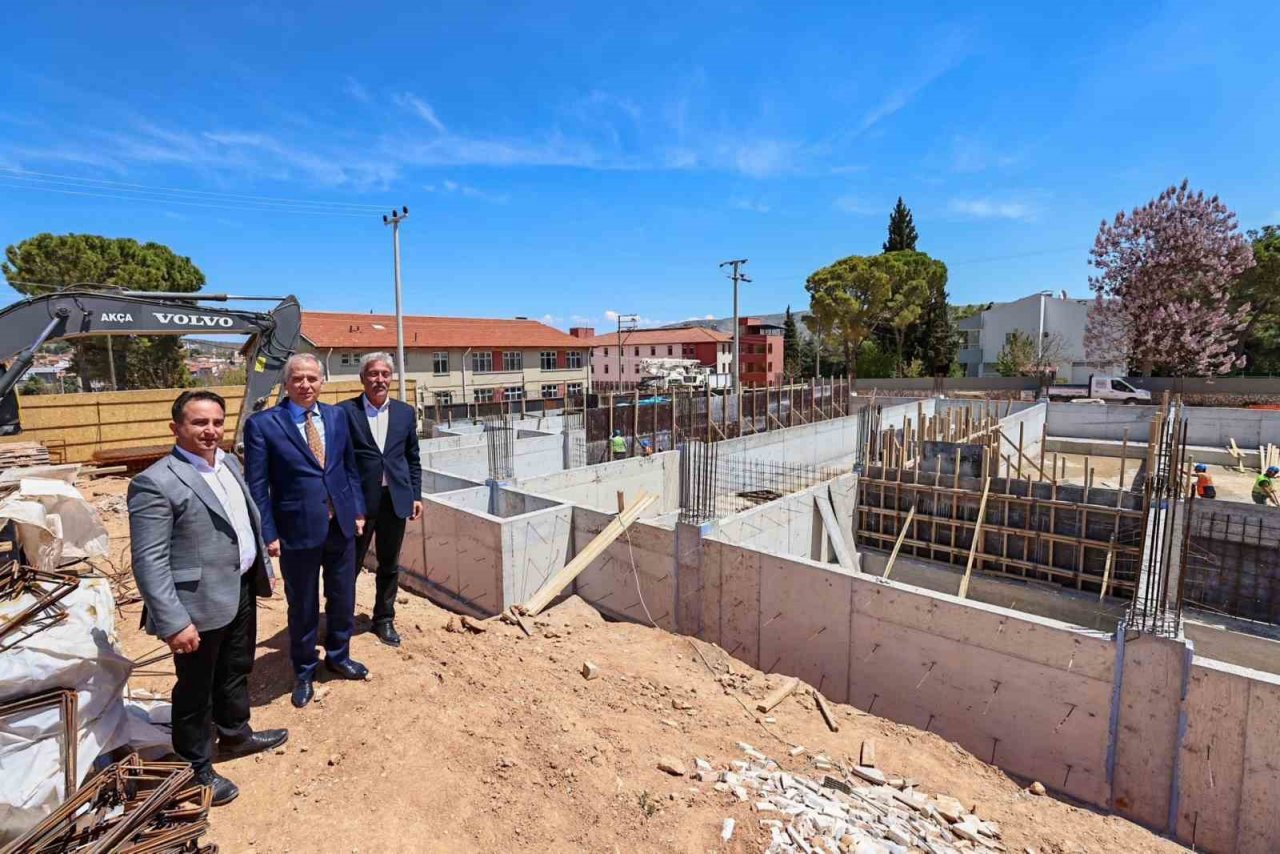 Bekilli, Gençlik Merkezi ve Spor Salonu’na kavuşuyor