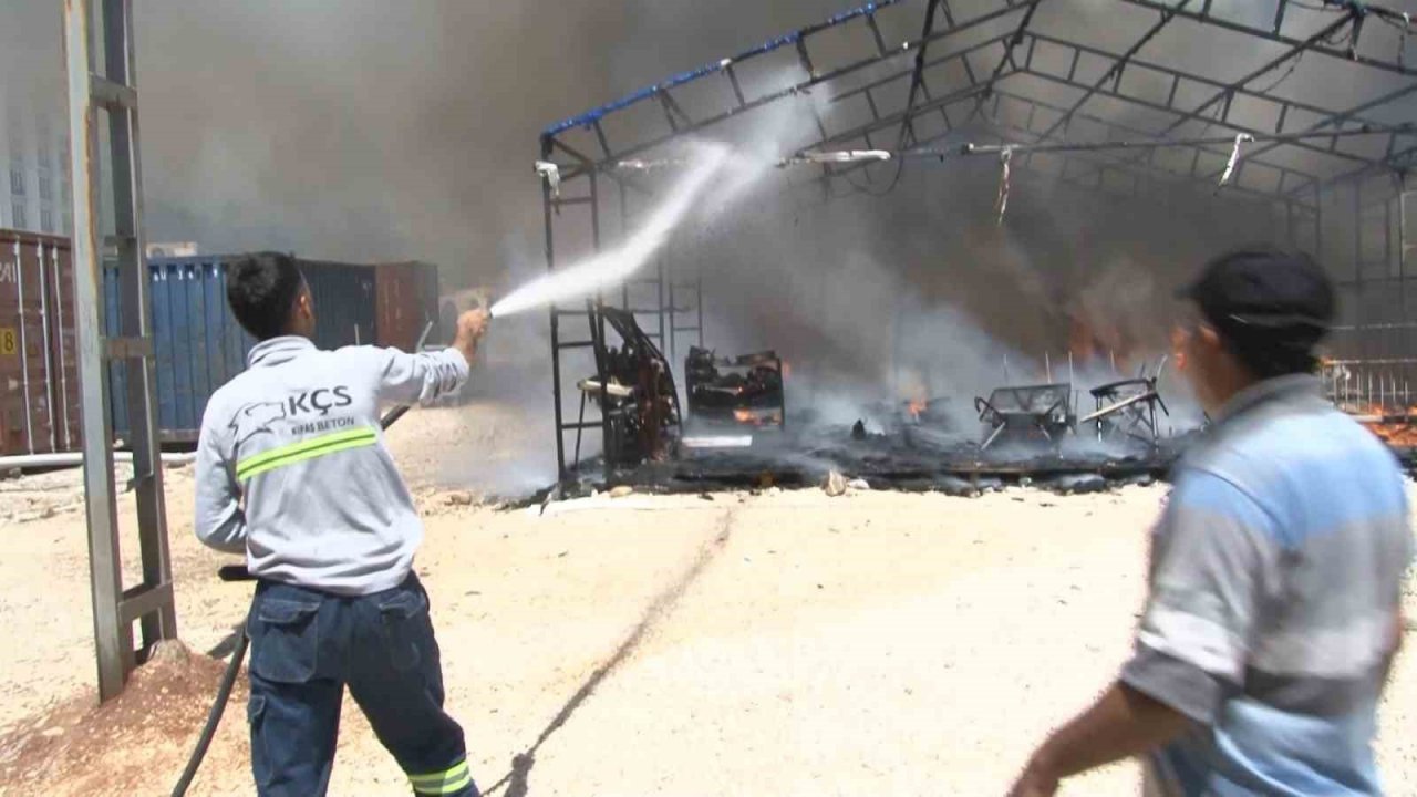 Çadır kentte yürekleri ağza getiren yangın