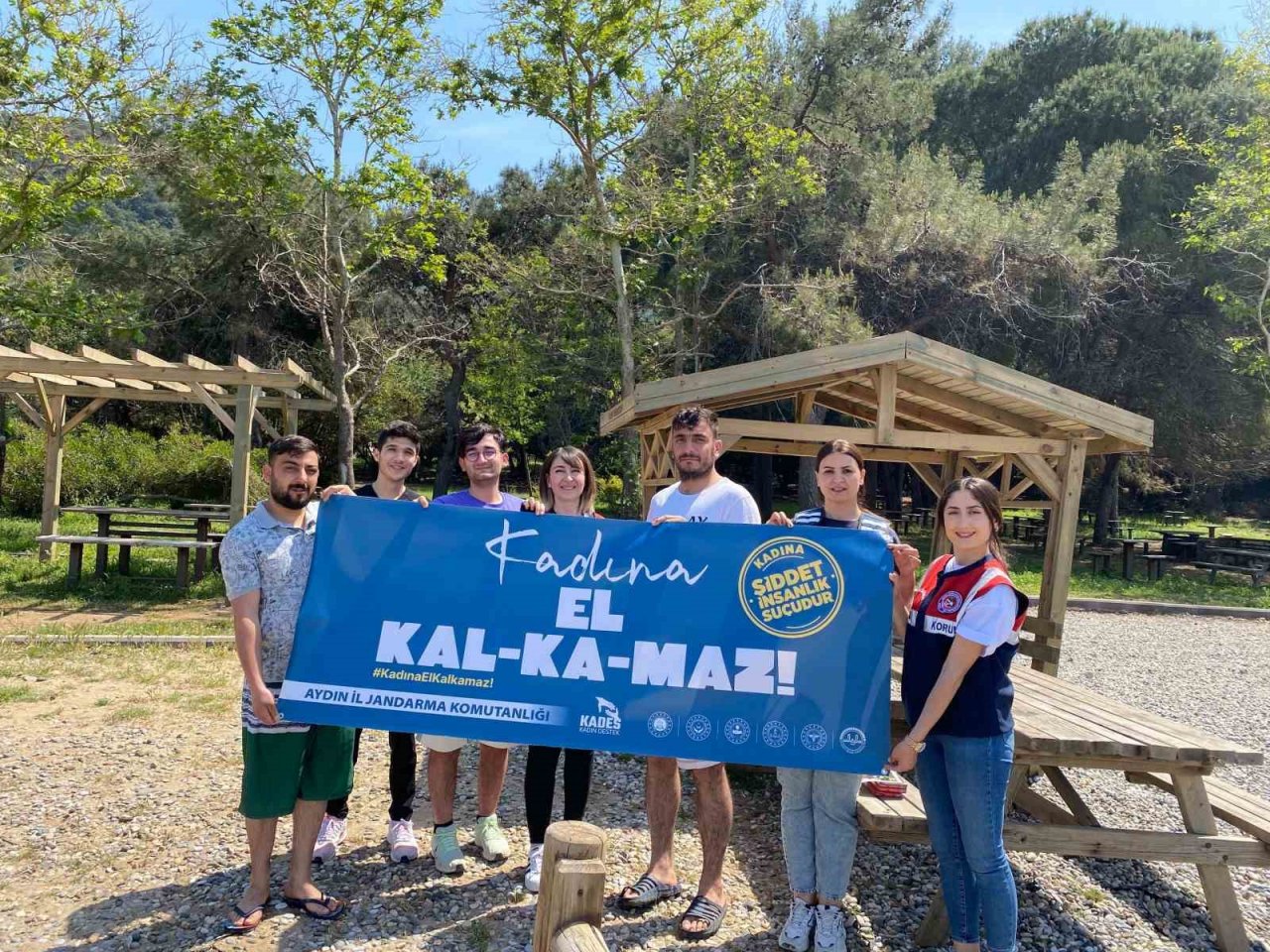 Dilek Yarımadası’nda vatandaşlara KADES tanıtıldı