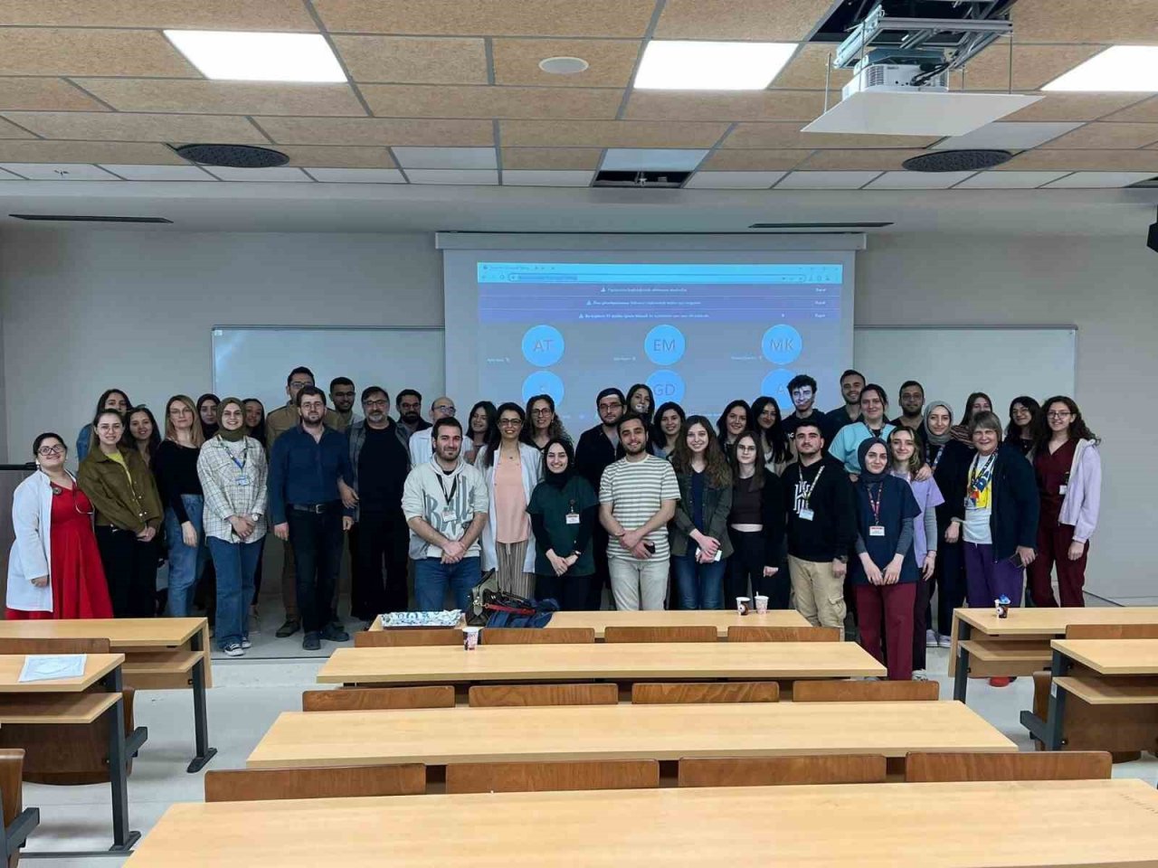 Bu hastalığı tamamen ortadan kaldıran bir ilaç tedavisi yok