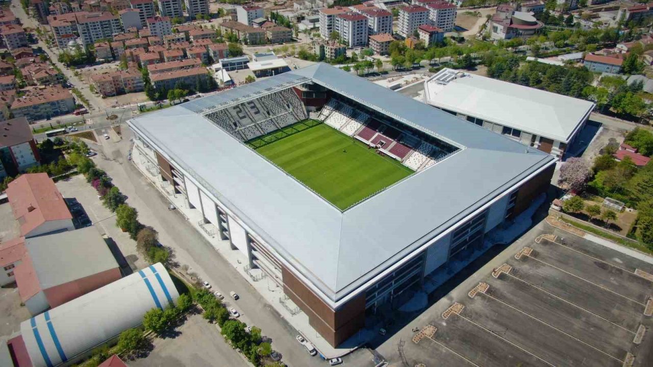 Elazığspor evine dönüyor, stat kapılarını pazar günü açacak