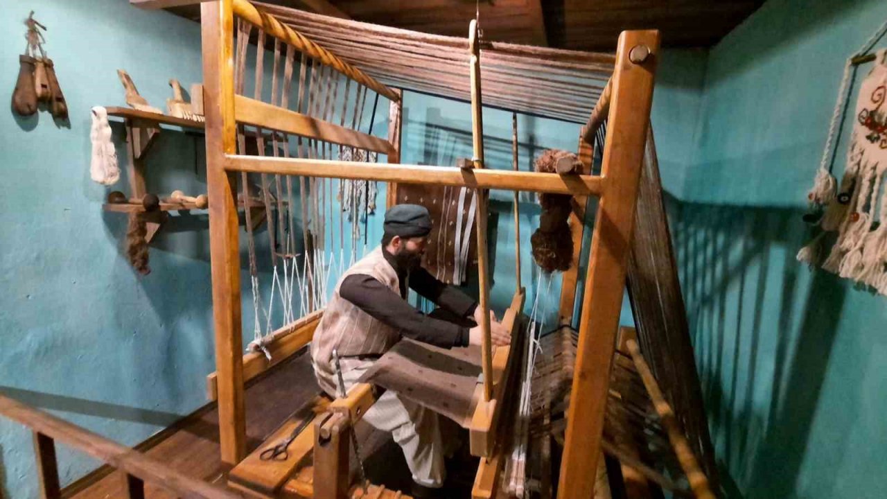 ERGES Konağı ziyaretçilerini zamanda yolculuk yaptırıyor