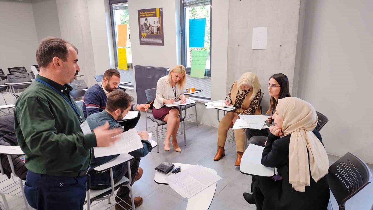 KÜN’de akademisyenlere eğitim verildi