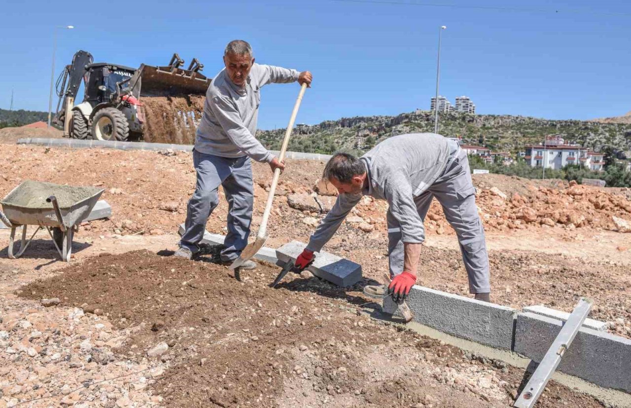 Kepez Belediyesi 717 olan mahalle parklarının sayısını artırıyor