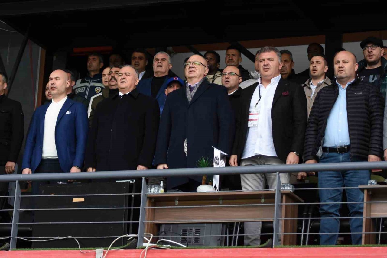 Manisa FK, Göztepe maçında taraftarlardan destek bekliyor