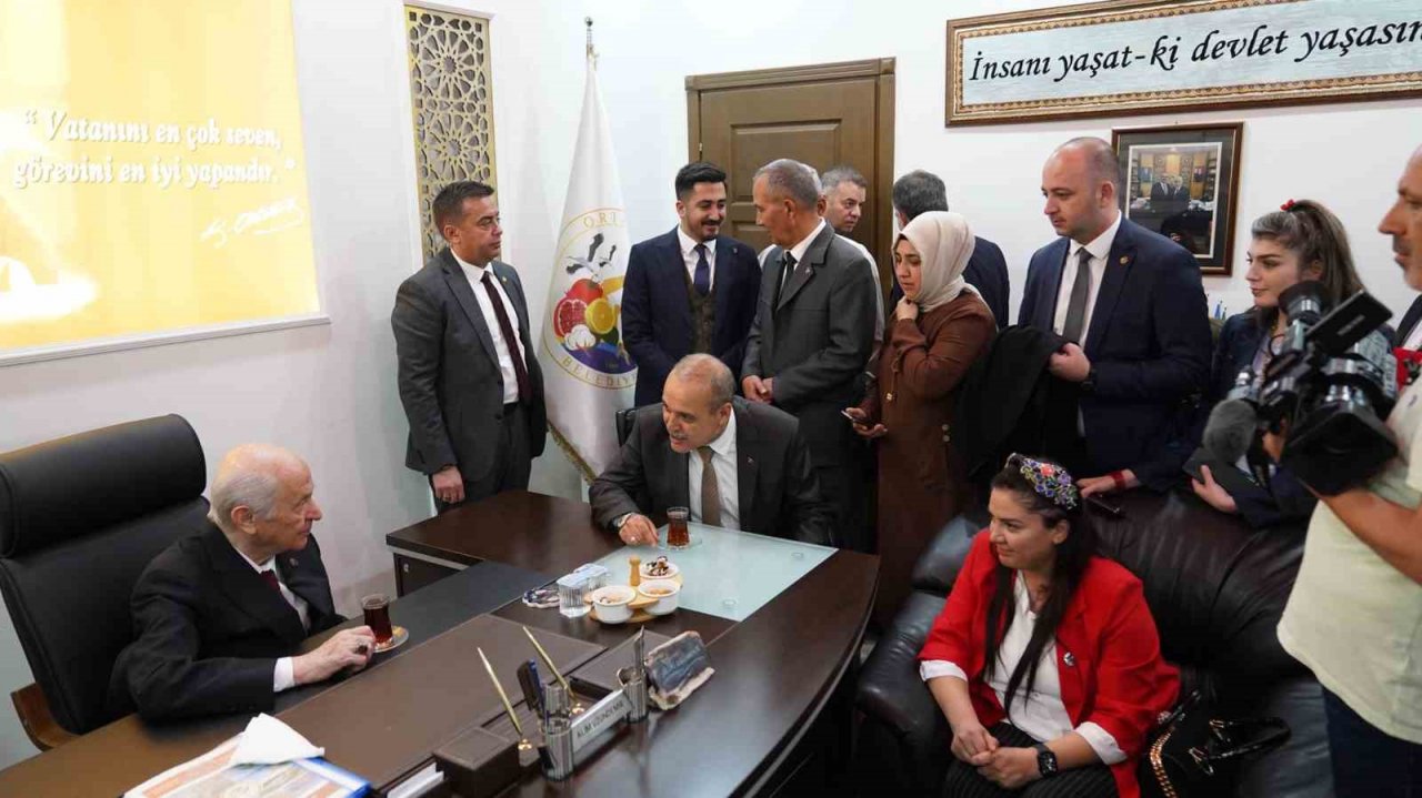 MHP Lideri Bahçeli, Ortaca Belediyesini ziyaret etti