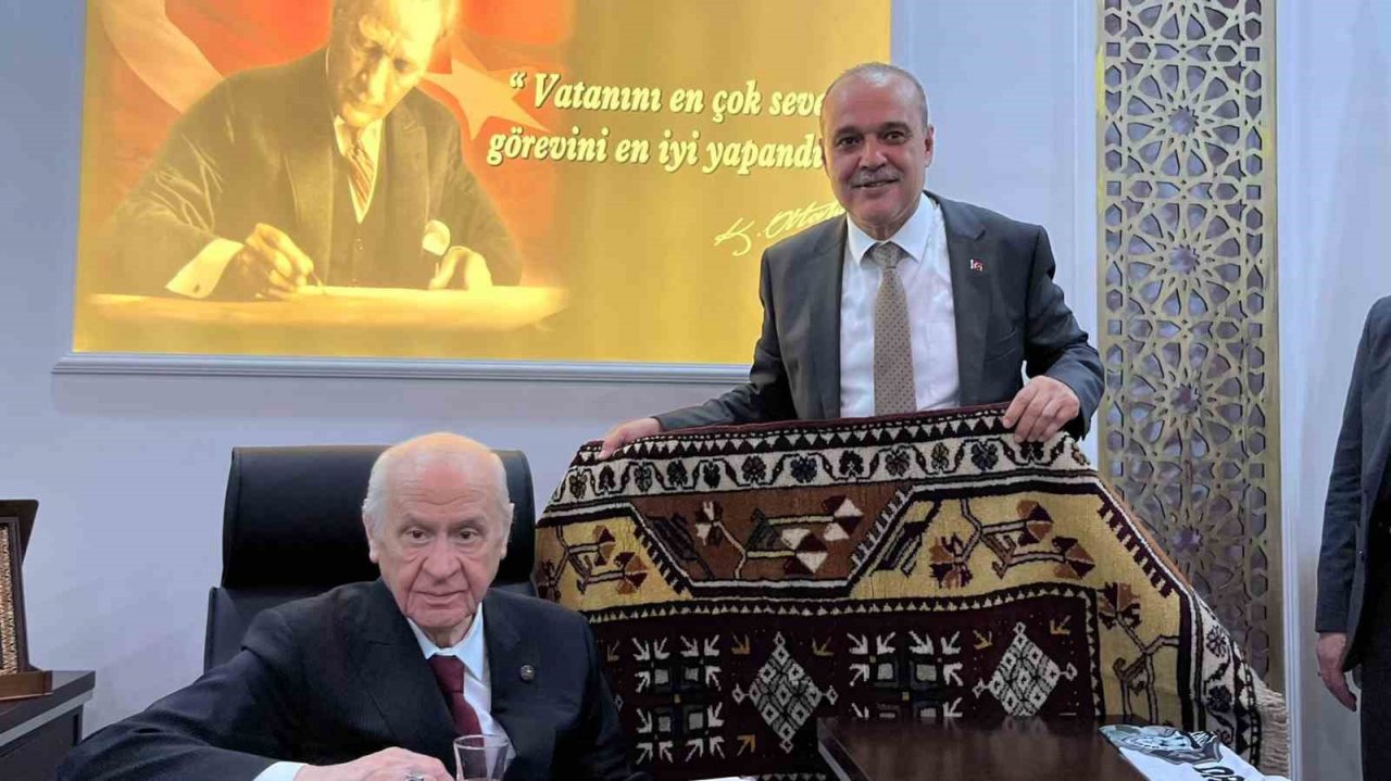 MHP Lideri Bahçeli, Ortaca Belediyesini ziyaret etti