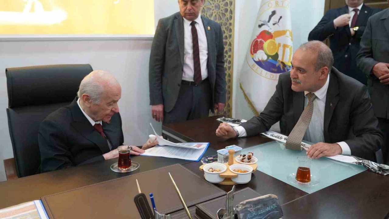 MHP Lideri Bahçeli, Ortaca Belediyesini ziyaret etti