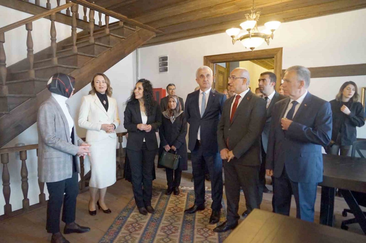 Kaybolmaya yüz tutmuş ürünler gün yüzüne çıkartılıyor