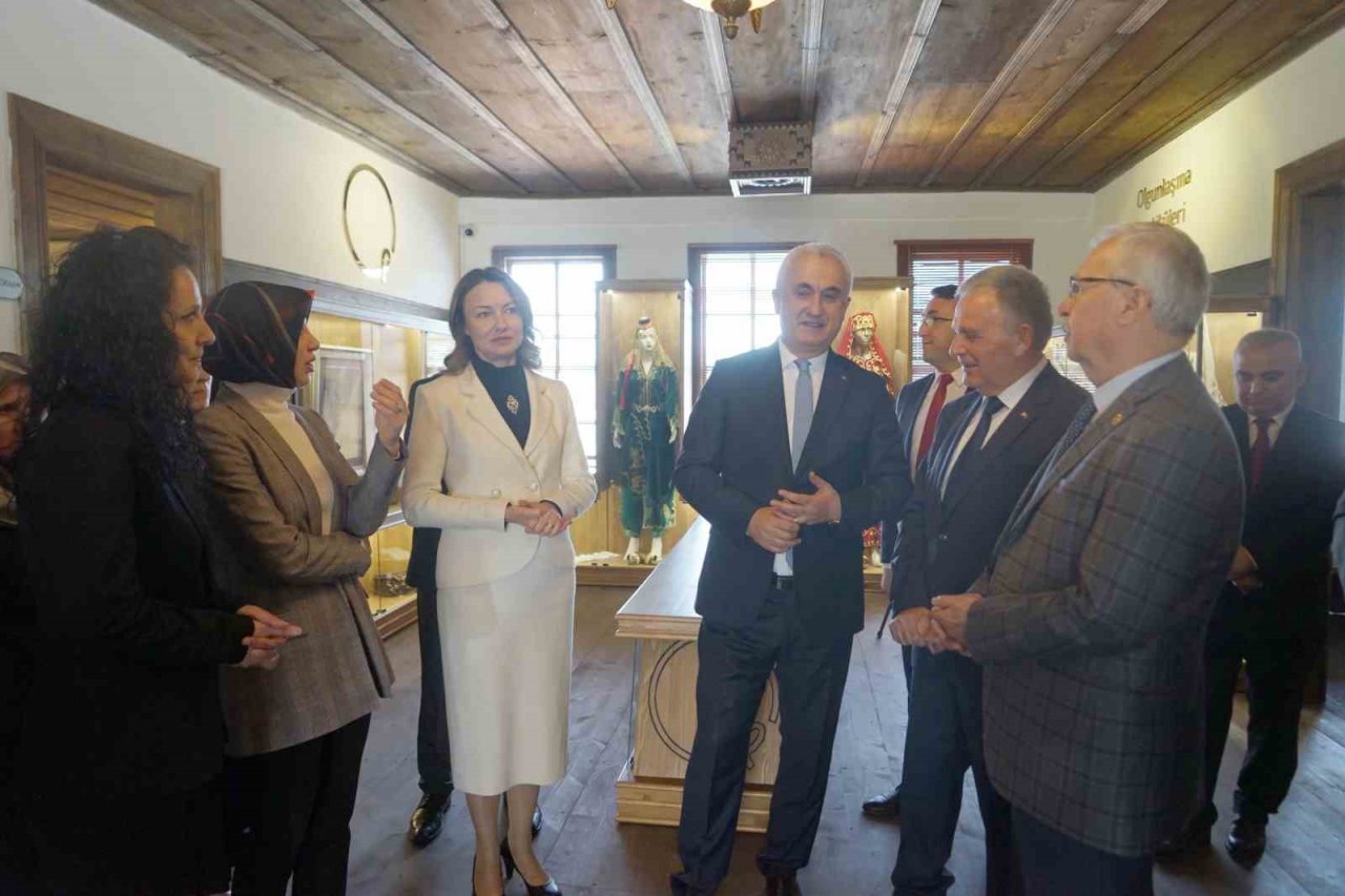 Kaybolmaya yüz tutmuş ürünler gün yüzüne çıkartılıyor