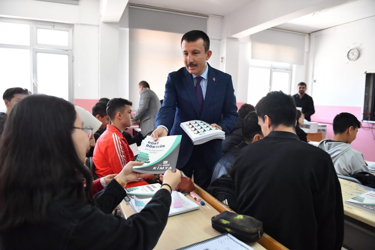 Sağlık Bakanı Koca, Altındağ’da inşasına başlanacak hastane alanında incelemelerde bulundu