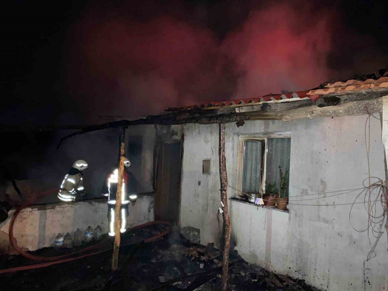 Erbaa’da tek katlı evde yangın çıktı