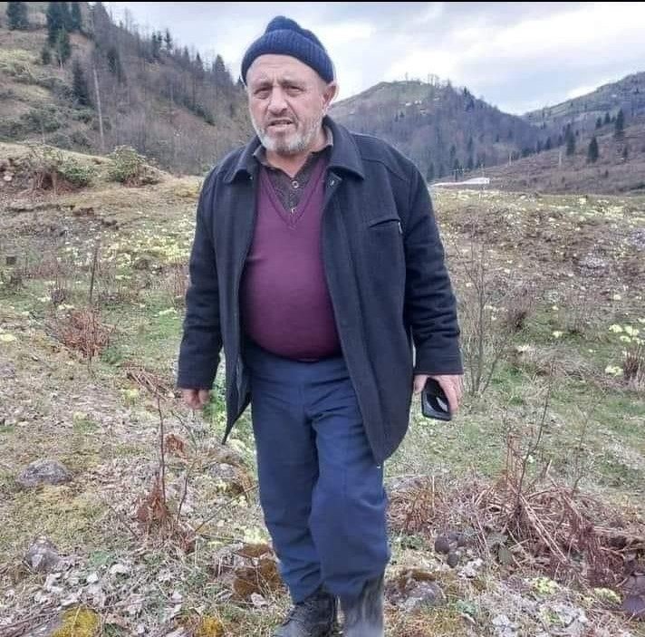 Trabzon’da belediye otobüsü kazasında hayatını kaybeden 4 kişi son yolculuğuna uğurlandı