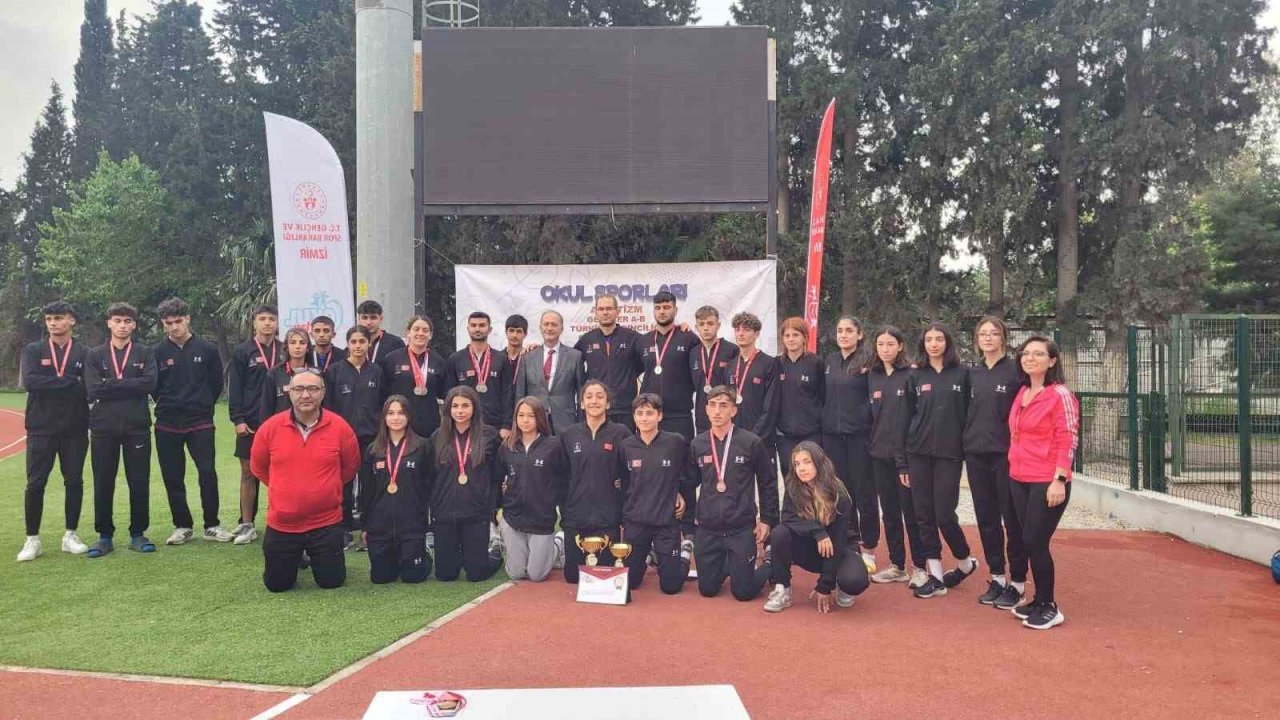 Adanalı öğrenciler atletizmde Türkiye Şampiyonu oldu