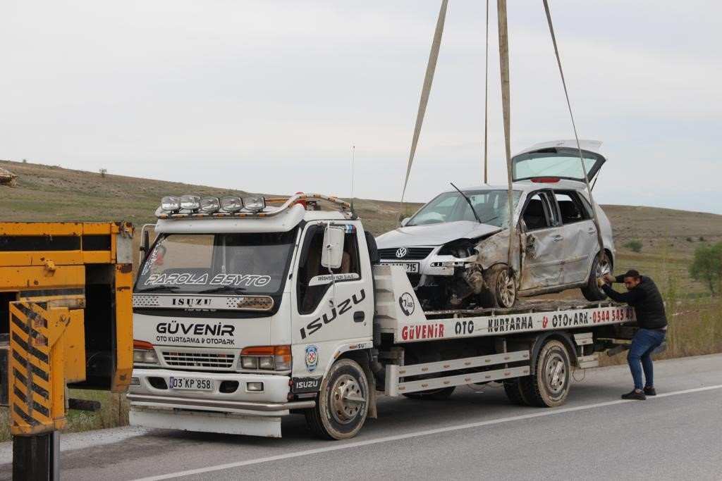 Şarampolden aşağı uçup dereye düşen otomobilin sürücüsü hayatını kaybetti