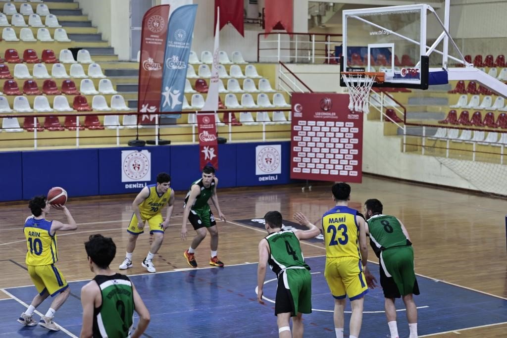 Basketbolun kalbi Denizli’de atıyor
